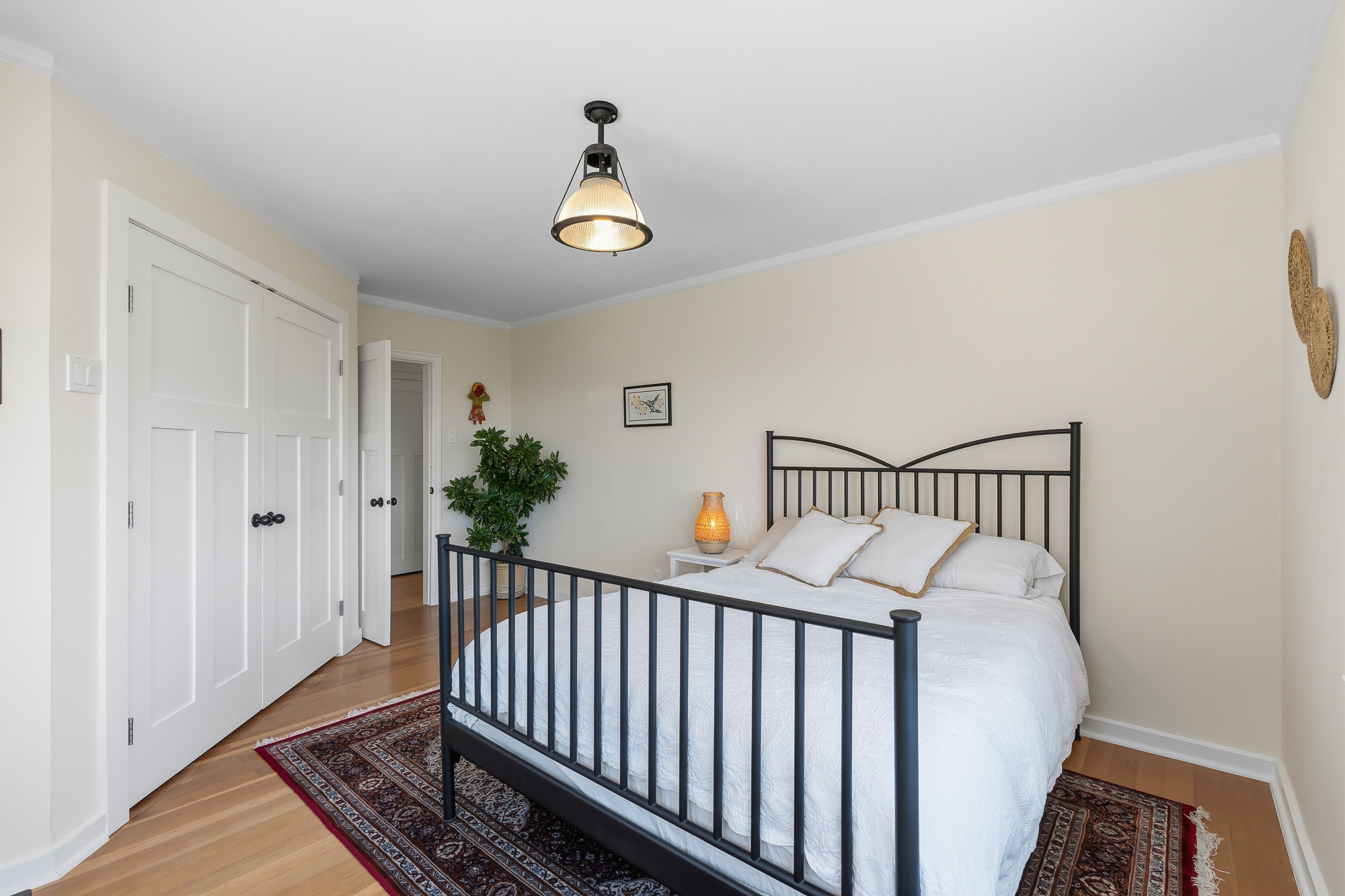 6577 Marine Drive